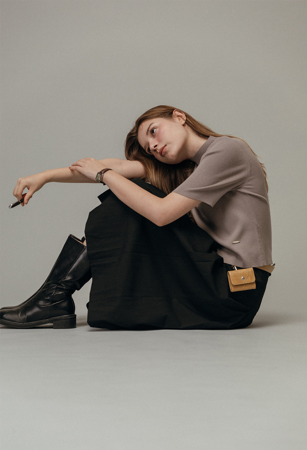 Minimal slim half neck knit
