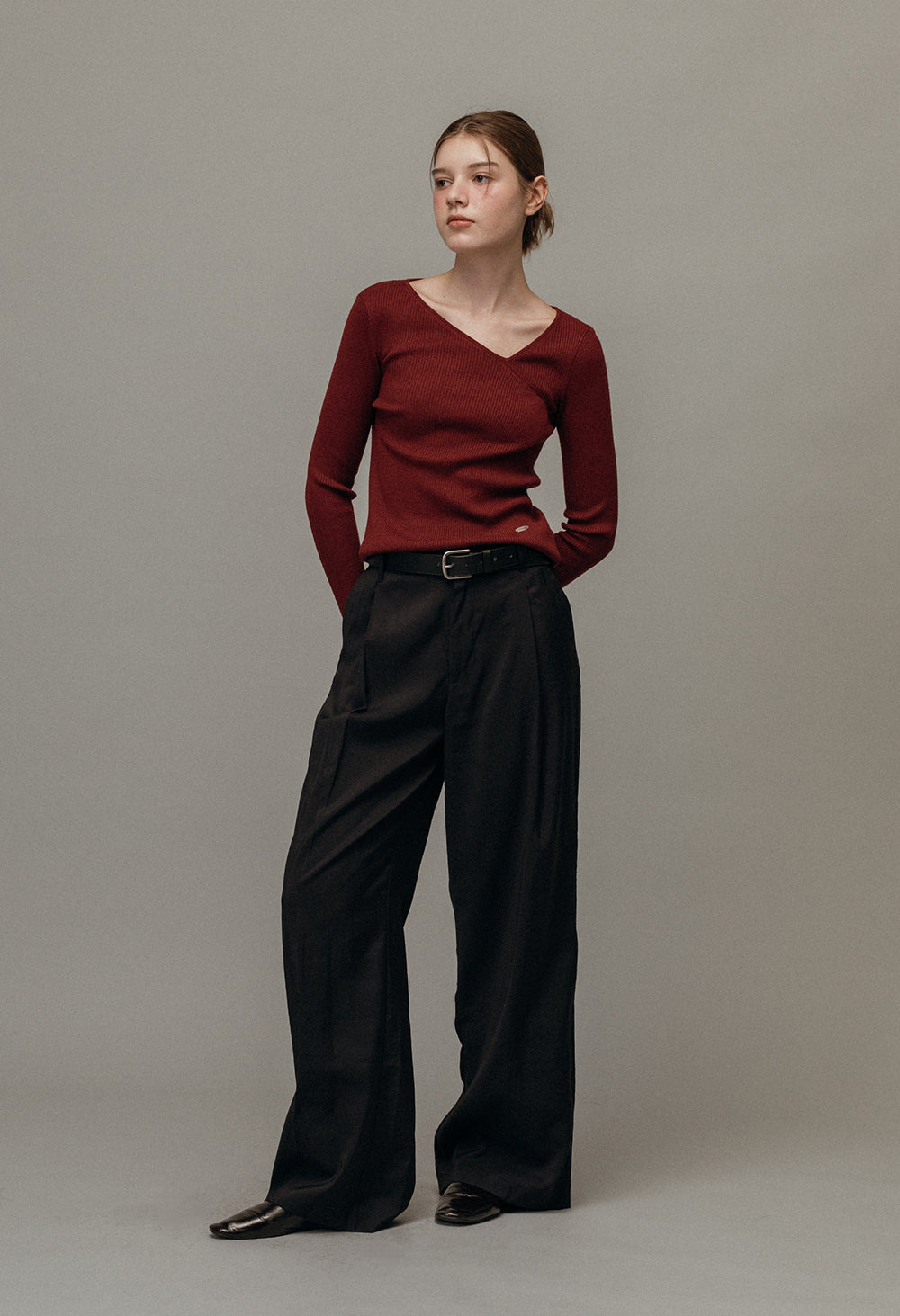 Charming slim wool cut out knit