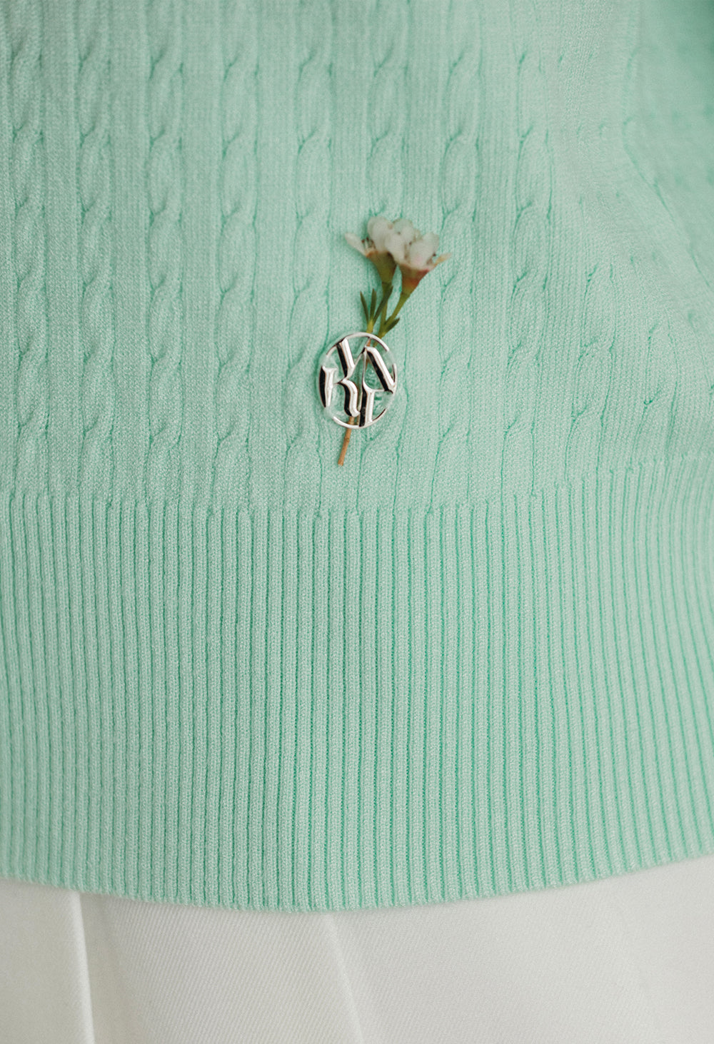 Glow cable knit cardigan