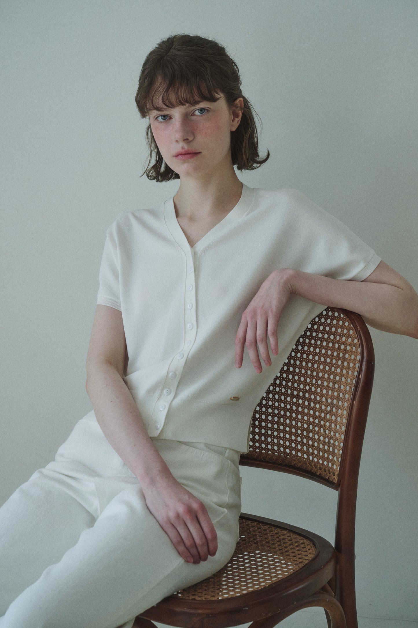 Iced linen v-neck sleeve knit