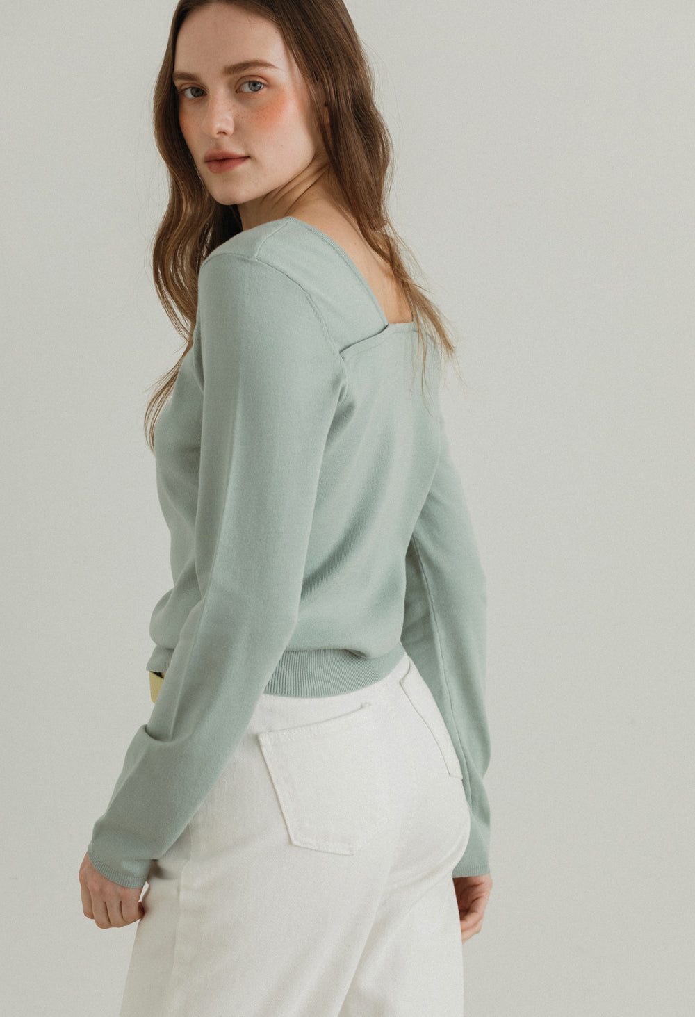 Spicy square neck knit