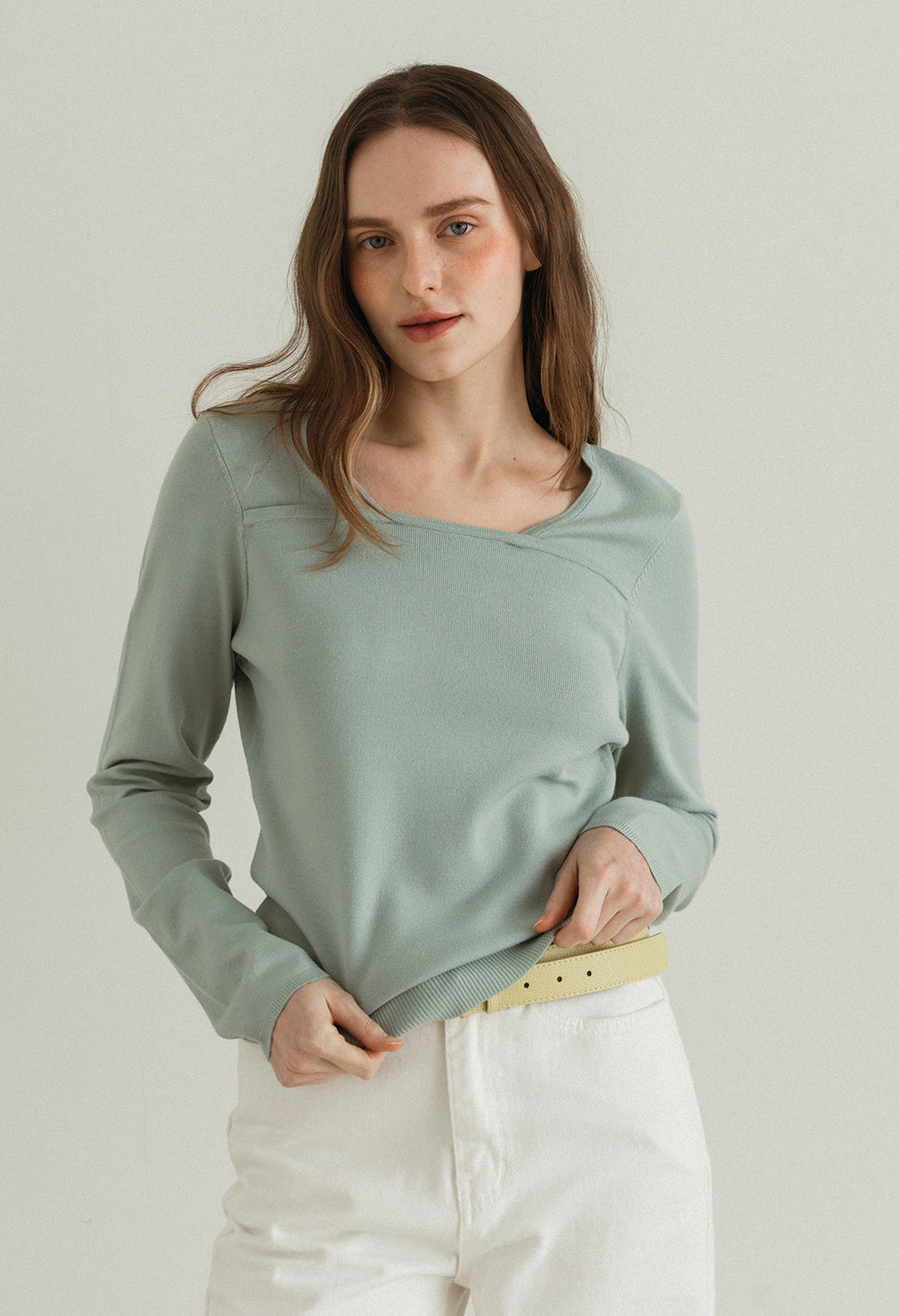 Spicy square neck knit