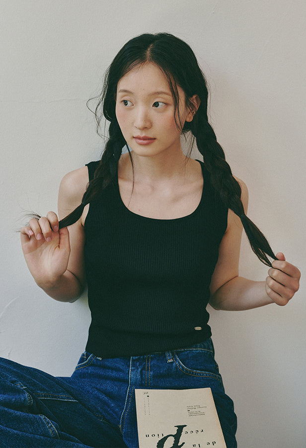 Flow Square Neck Sleeveless Knit
