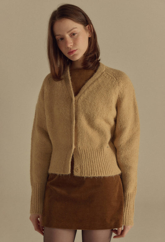 Winter volume silhouette wool knit cardigan