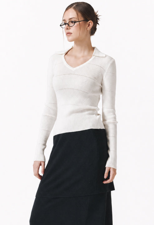 Week V-Neck Collared Knit