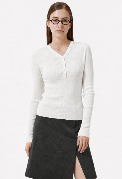 Time Button V-Neck Ribbed Knit